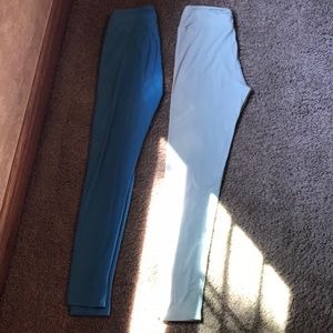2 LuLaRoe leggings